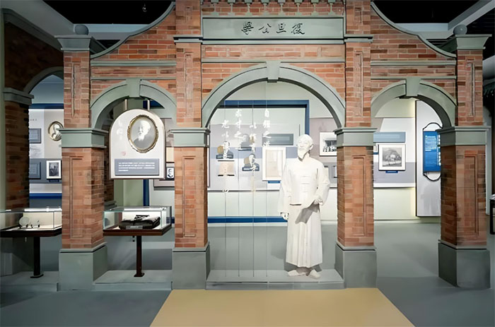 探秘复旦校史馆:百年学府的时光宝盒(图2) 1 (2).jpg